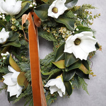 Load image into Gallery viewer, White Magnolia Christmas Wreath – 60cm