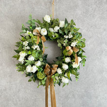 Load image into Gallery viewer, Christmas Wreath White