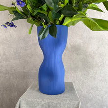 Load image into Gallery viewer, NOCTURNE BOTANICAL STATEMENT - LARGE
