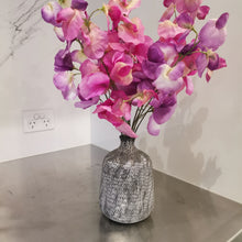 Load image into Gallery viewer, Petal Whim Sweet Pea
