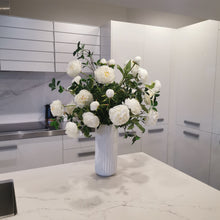 Load image into Gallery viewer, Maison Peony

