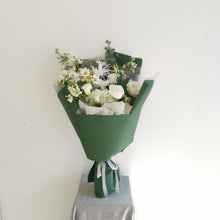 Load image into Gallery viewer, White Serenade Bouquet
