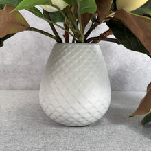 Load image into Gallery viewer, MAGNOLIA SCULPT
