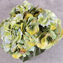Load image into Gallery viewer, GREEN HYDRANGEA BALL
