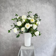 Load image into Gallery viewer, Maison Peony
