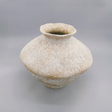 Load image into Gallery viewer, Handmade Rustic Ceramic Vase VASEC001
