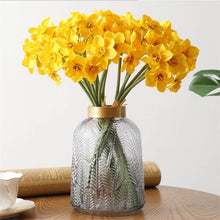 Load image into Gallery viewer, Narcissus Daffodils Artificial Silk Flower Bunch Yellow NARCI002

